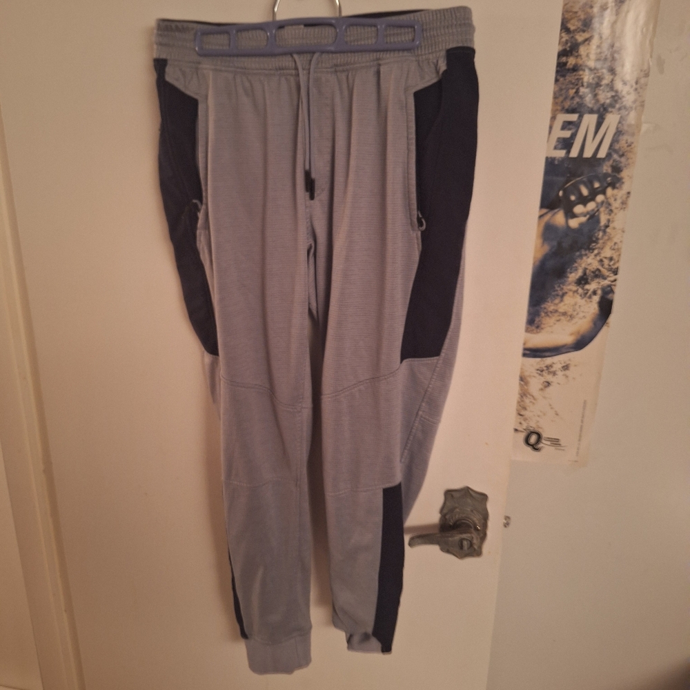 Men's Gray and Black Jogger Pants